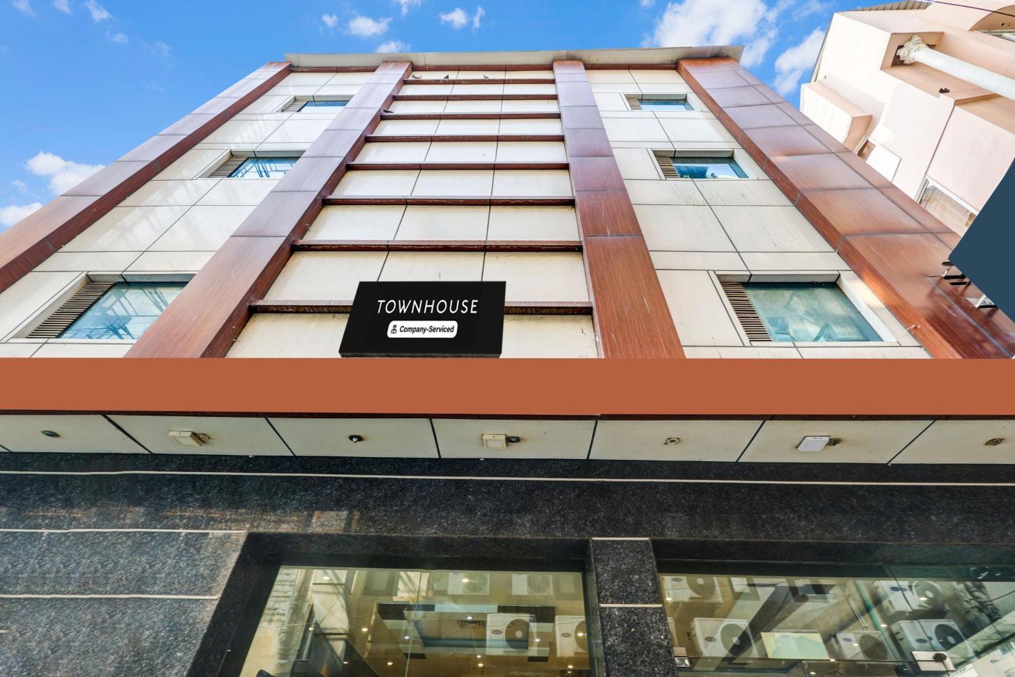Super Townhouse Arakashan Road Paharganj Formerly Mohan International Ню Делхи Екстериор снимка